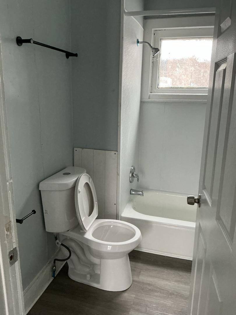 Apartment for rent at 14405 Sylvia Ave #DOWN, Cleveland, OH 44110