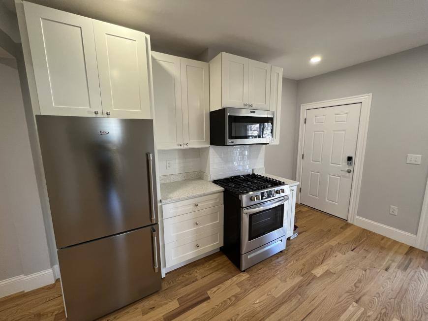 Apartment for rent at 372 Oxford St #U4, Cambridge, MA 02140
