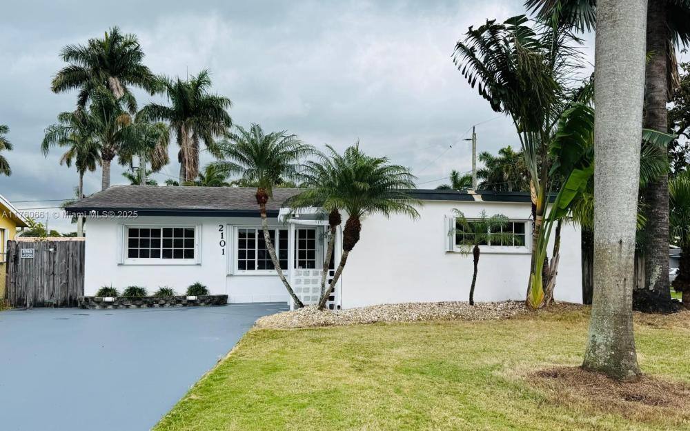 House for rent at 2101 N 15th Ave, Hollywood, FL 33020