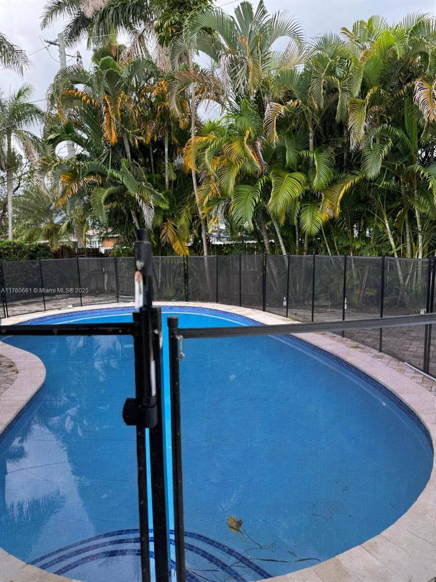House for rent at 2101 N 15th Ave, Hollywood, FL 33020