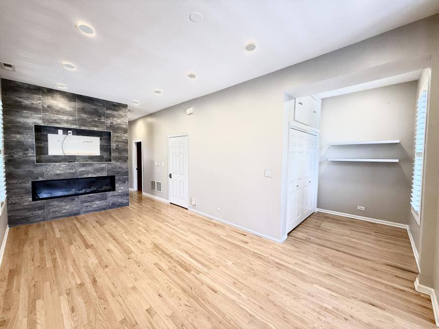 Townhouse for rent at 1905 W Huron St #2, Chicago, IL 60642