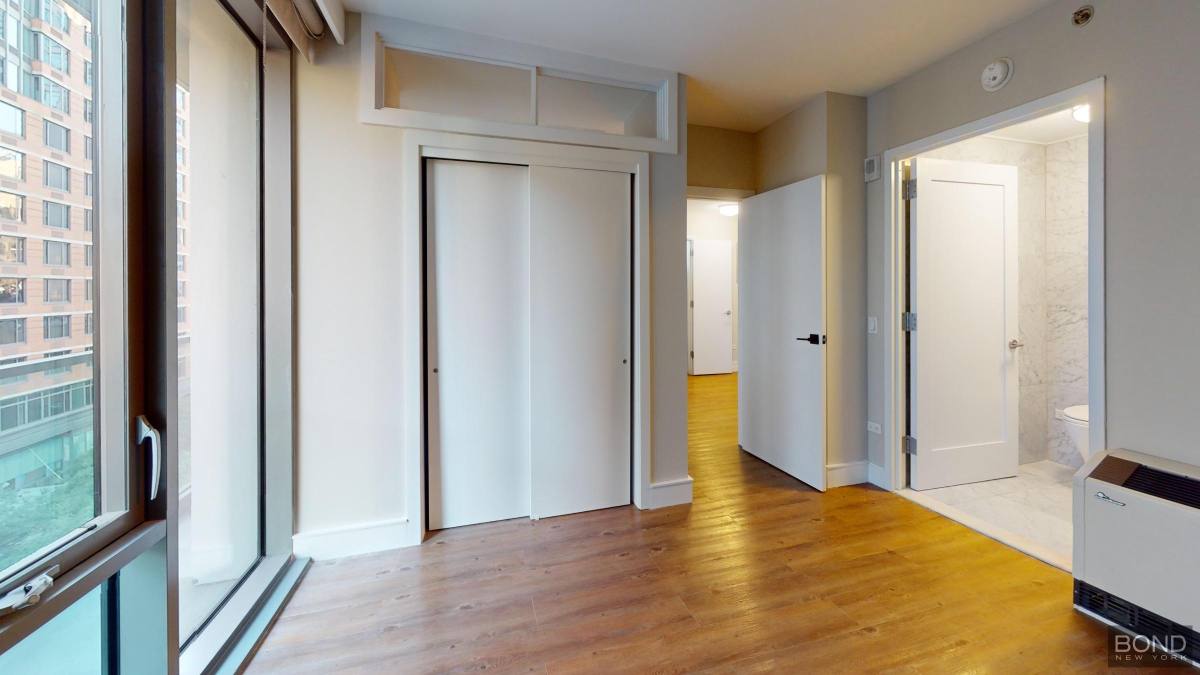 Apartment for rent at 237 E 34th St #702, New York, NY 10016