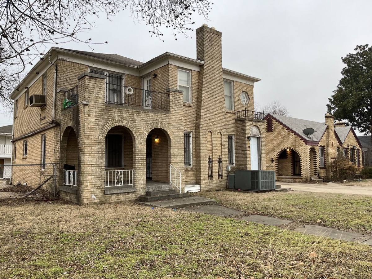 Apartment for rent at 1802 Exchange Ave, Oklahoma City, OK 73108