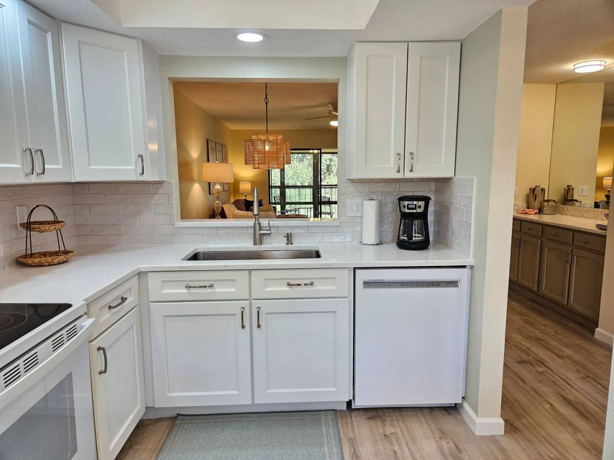 Condo for rent at 744 Avenida Estancia, Venice, FL 34292