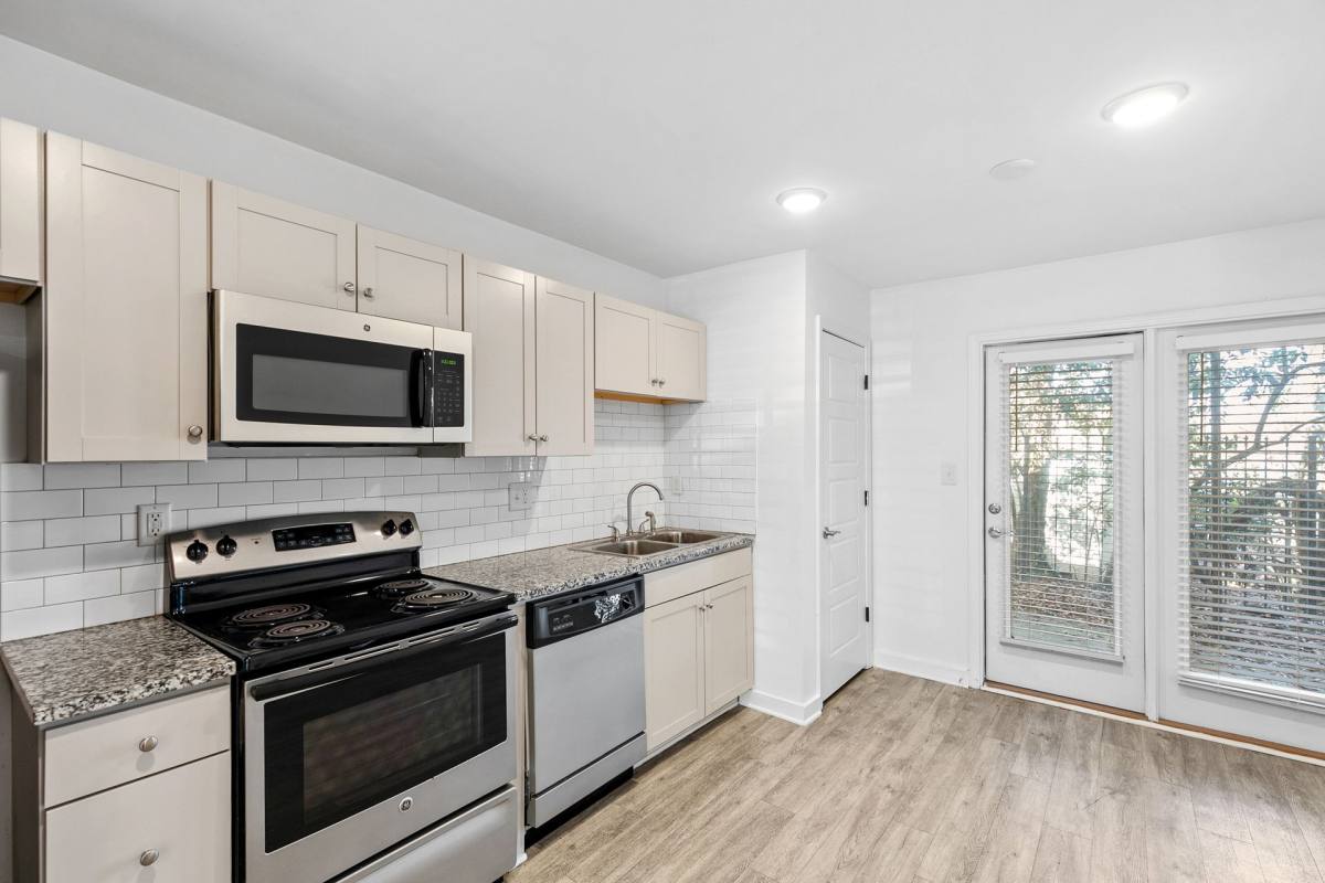 Apartment for rent at 685-691 Idlewild Circle, Birmingham, AL 35205