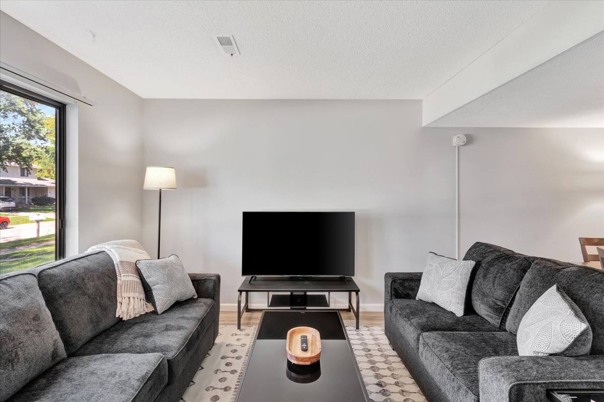 Apartment for rent at 2406 Leeper Dr #AIRBNB, Champaign, IL 61822