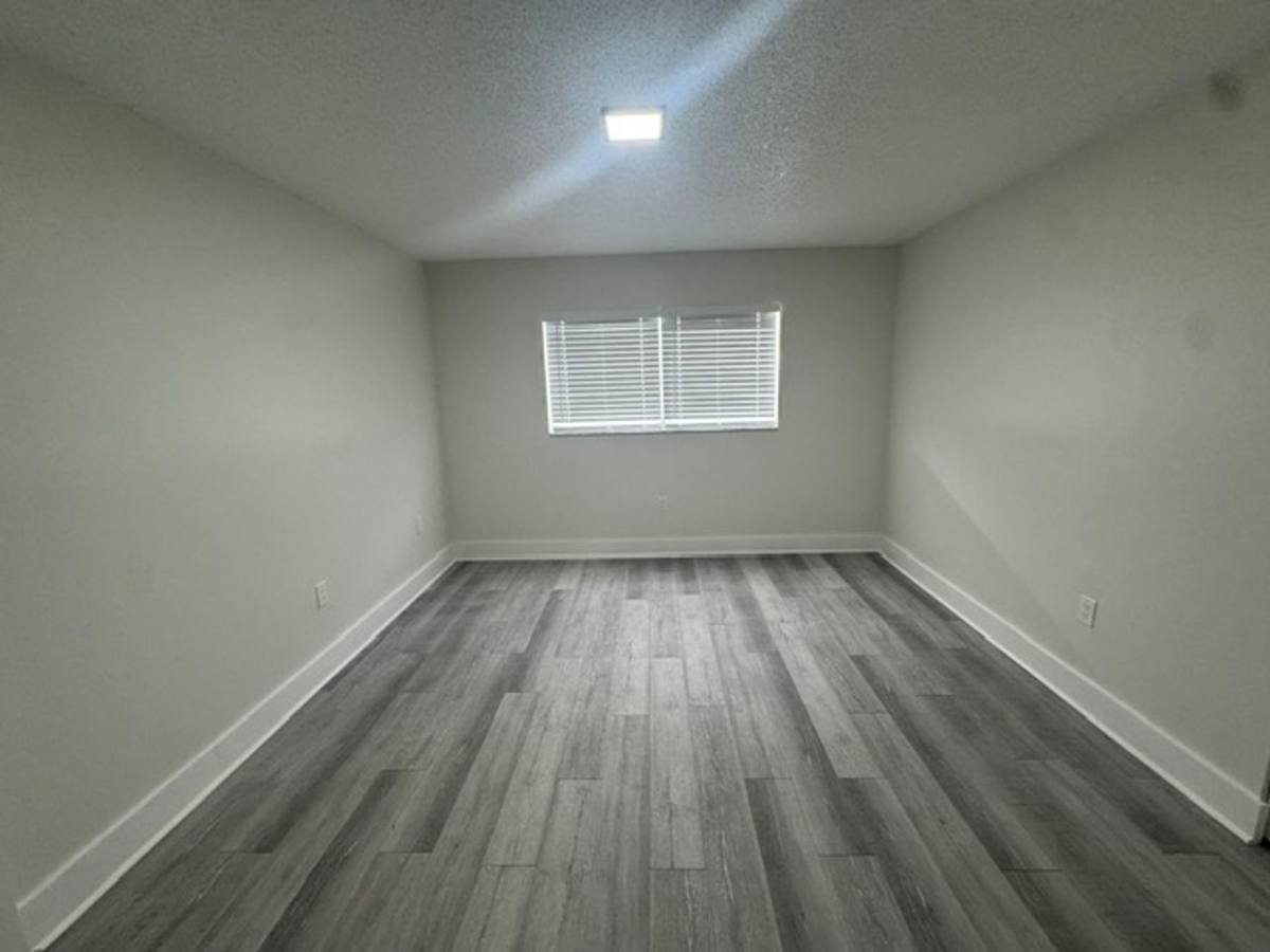 Apartment for rent at 5525 SW 41 St, Hollywood, FL 33023