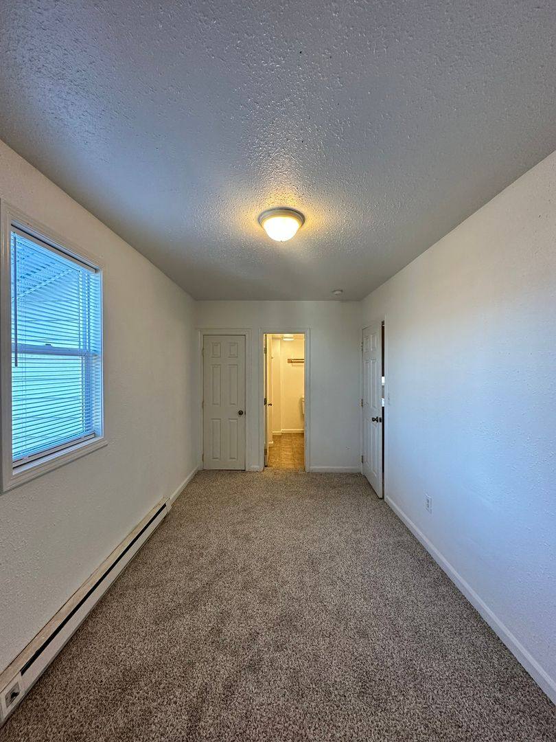 Apartment for rent at 227 S Chelan Ave, Wenatchee, WA 98801