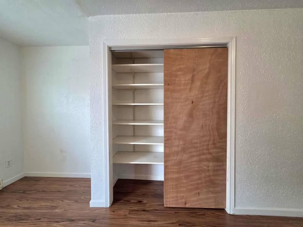 Apartment for rent at 227 S Chelan Ave, Wenatchee, WA 98801