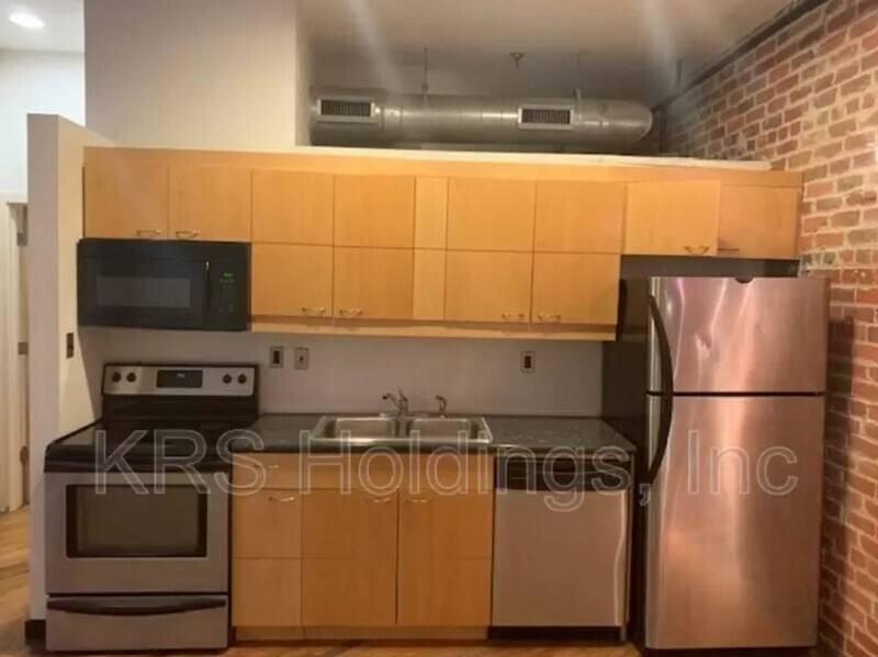 Apartment for rent at 1318 W Broad St #204, Richmond, VA 23220
