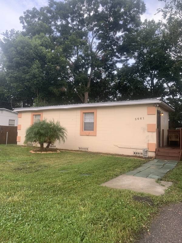 Apartment for rent at 5461 Lenox Ave, Jacksonville, FL 32205