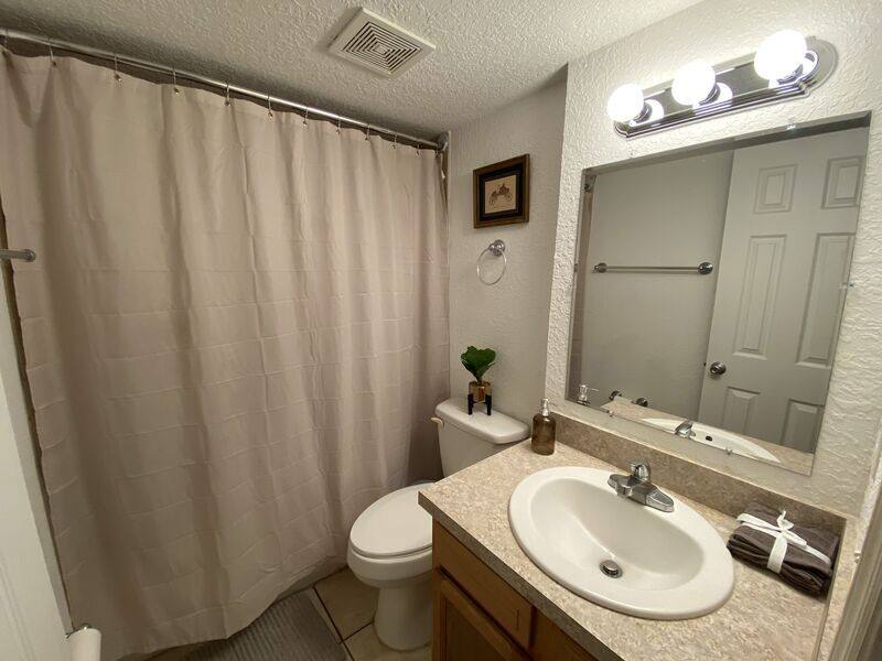Apartment for rent at 5461 Lenox Ave, Jacksonville, FL 32205