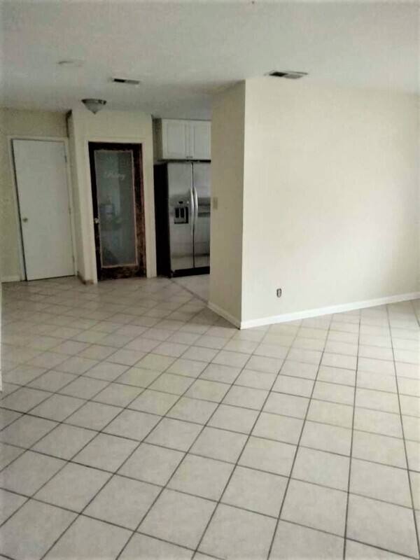 House for rent at 7559 Proxima Rd, Jacksonville, FL 32210