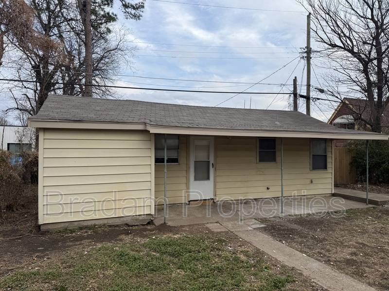 House for rent at 1615 1 2 N Main St, Tulsa, OK 74106