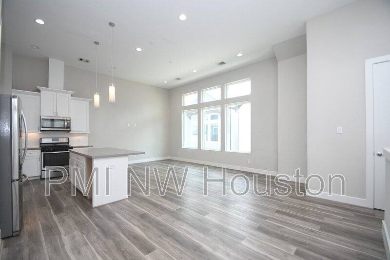 House for rent at 5904 Gardendale Dr #B, Houston, TX 77092