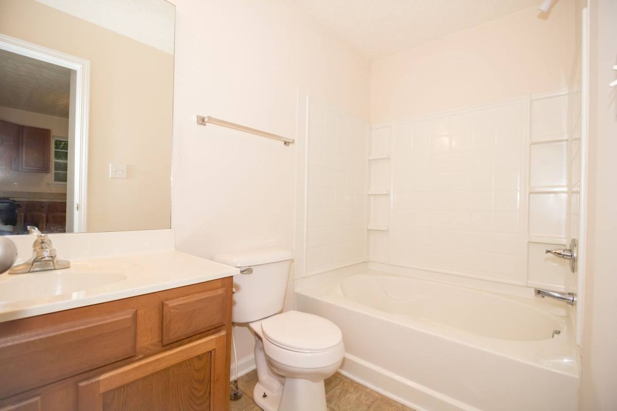 Apartment for rent at 100 Buffalo Trace, Winchester, KY 40391