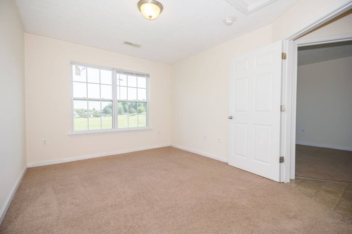 Apartment for rent at 100 Buffalo Trace, Winchester, KY 40391