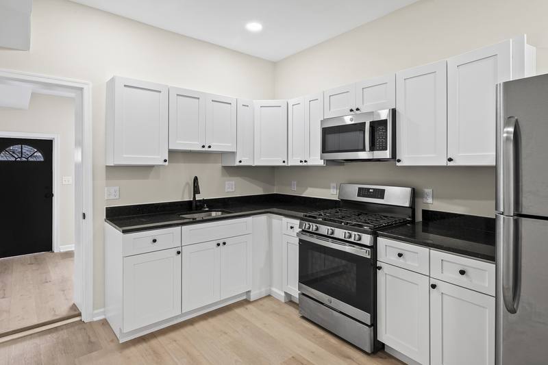 Townhouse for rent at 139 N Lakewood Ave #1, Baltimore, MD 21224
