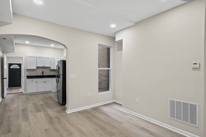 Townhouse for rent at 139 N Lakewood Ave #1, Baltimore, MD 21224
