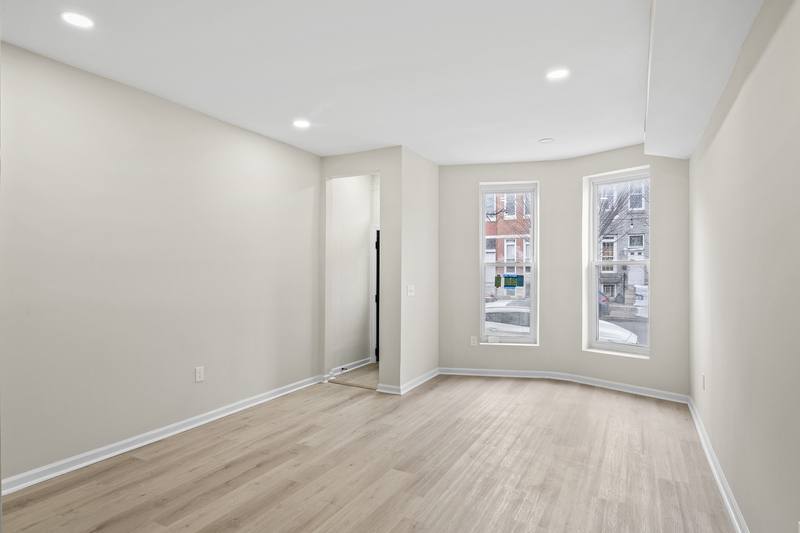 Townhouse for rent at 139 N Lakewood Ave #1, Baltimore, MD 21224