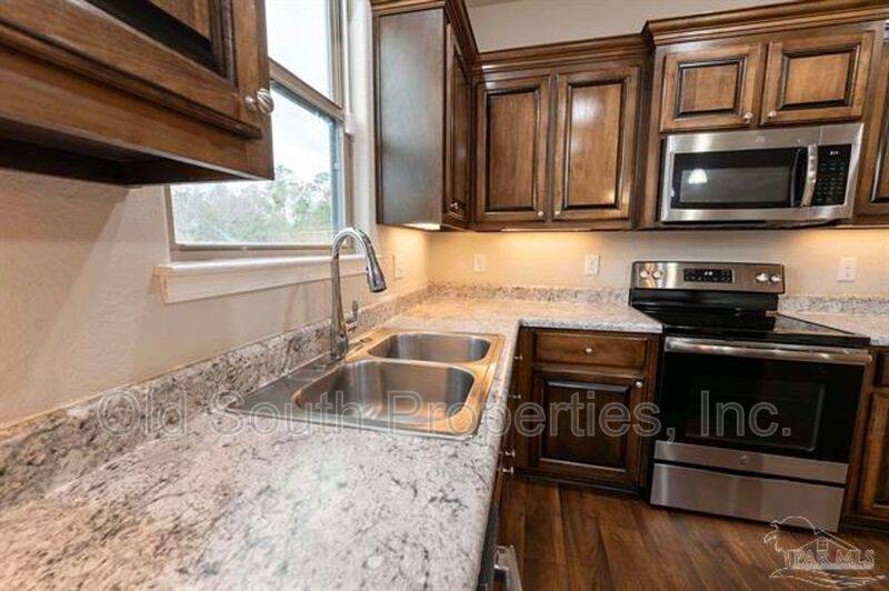 House for rent at 1060 Bretts Way, Cantonment, FL 32533