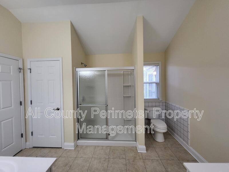 House for rent at 117 Cottage Club Dr, Locust Grove, GA 30248