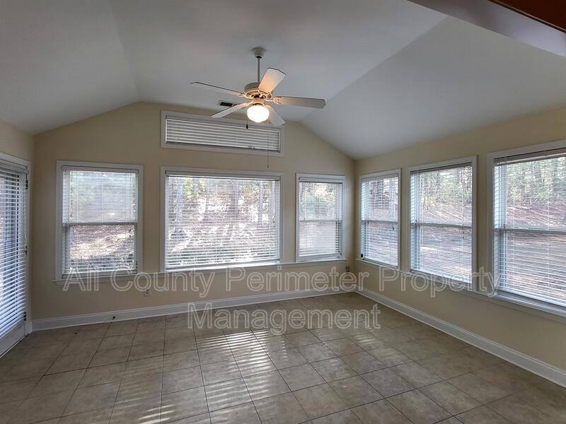 House for rent at 117 Cottage Club Dr, Locust Grove, GA 30248