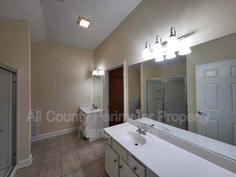 House for rent at 117 Cottage Club Dr, Locust Grove, GA 30248