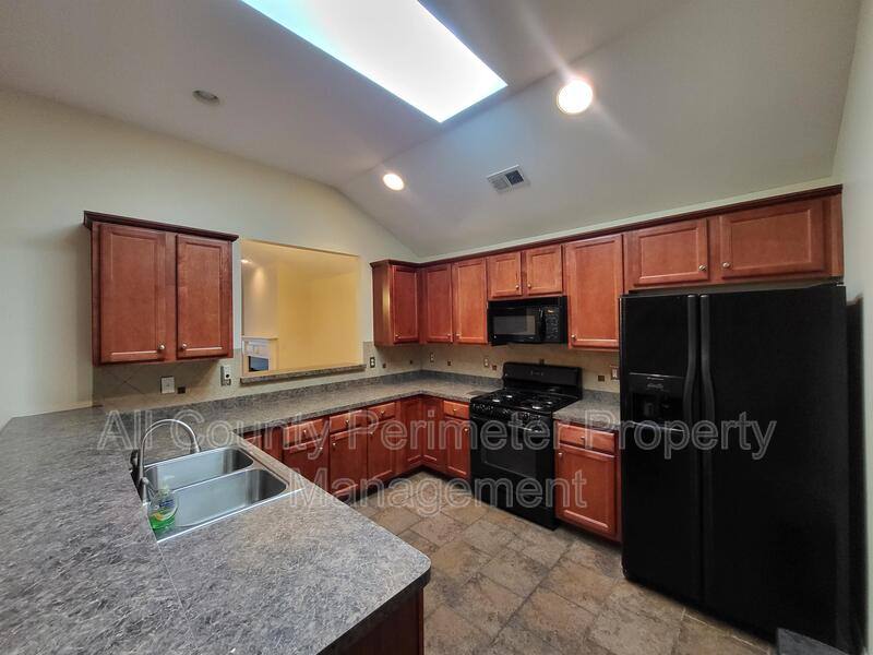 House for rent at 117 Cottage Club Dr, Locust Grove, GA 30248