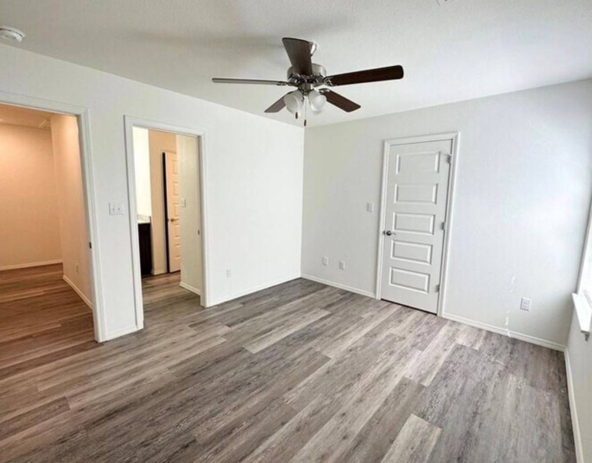 Apartment for rent at 4235 W Santa Fe St, Fayetteville, AR 72704