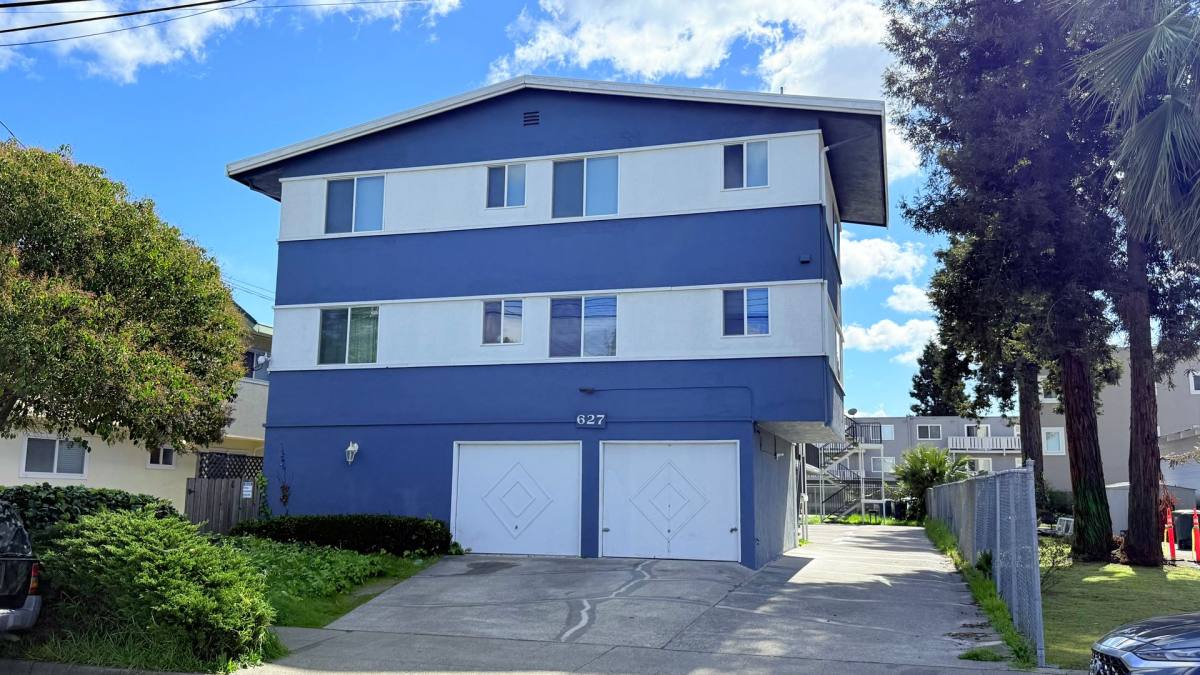 Apartment for rent at 627 Dowling Blvd, San Leandro, CA 94577