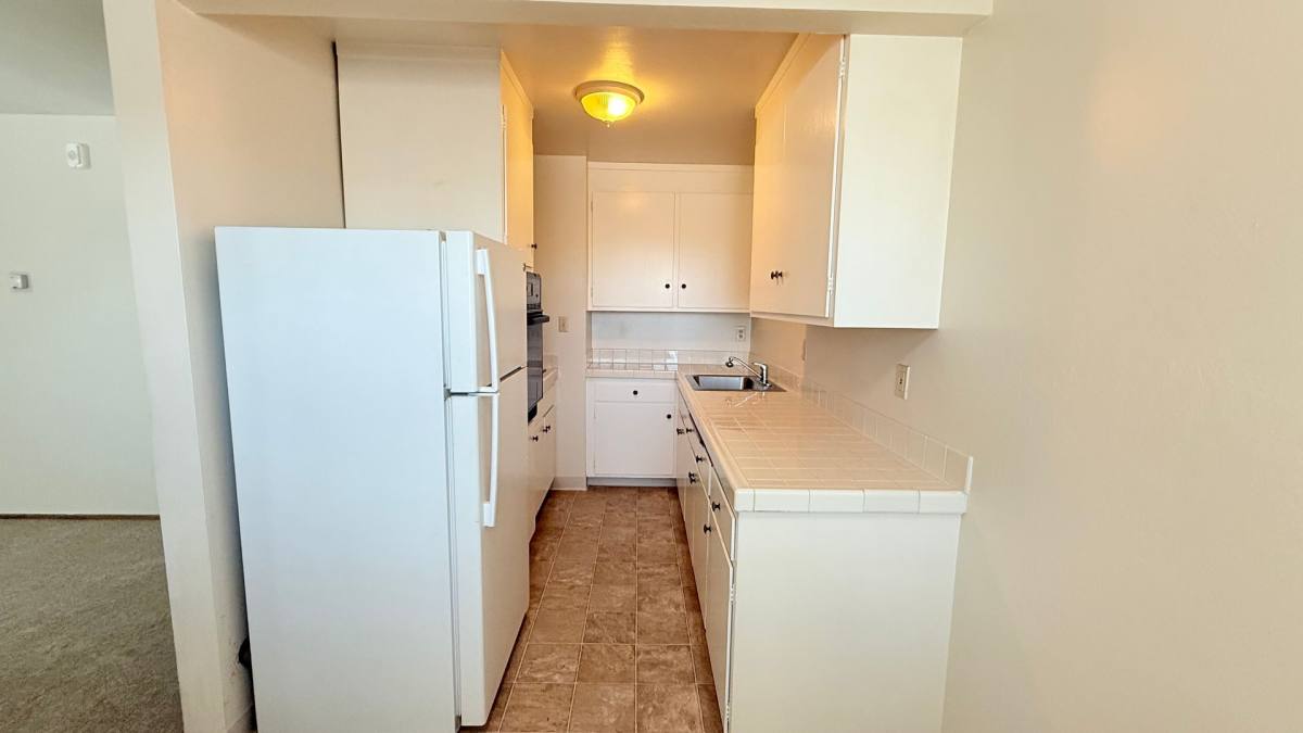 Apartment for rent at 627 Dowling Blvd, San Leandro, CA 94577