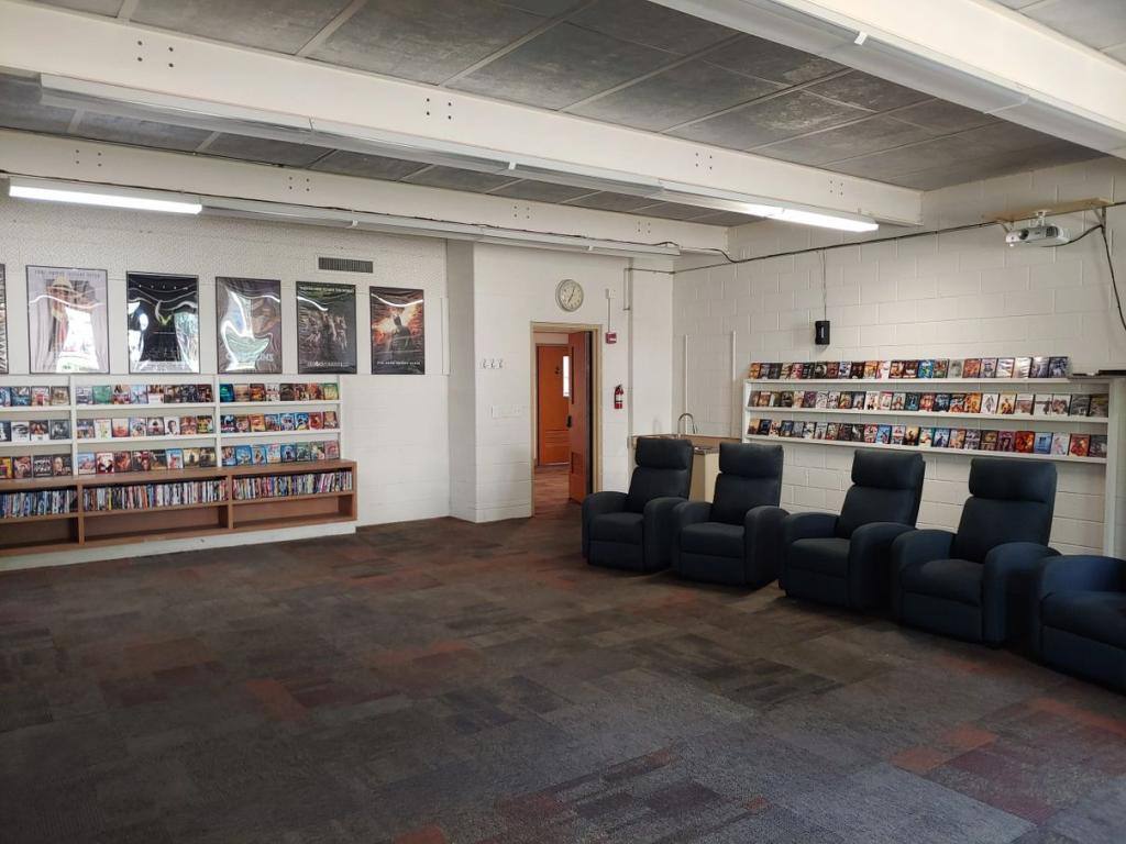 Apartment for rent at 310 S E St, Orangeville, IL 61060