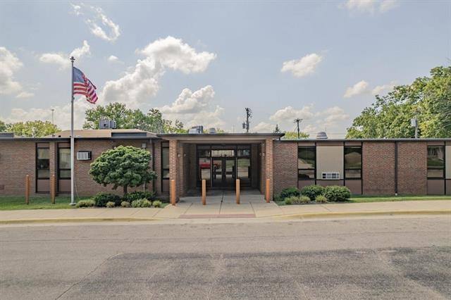 Apartment for rent at 310 S E St, Orangeville, IL 61060