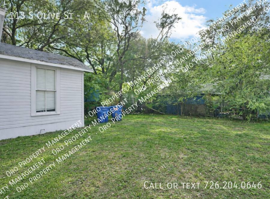 Apartment for rent at 113 S Olive St #A, San Antonio, TX 78202