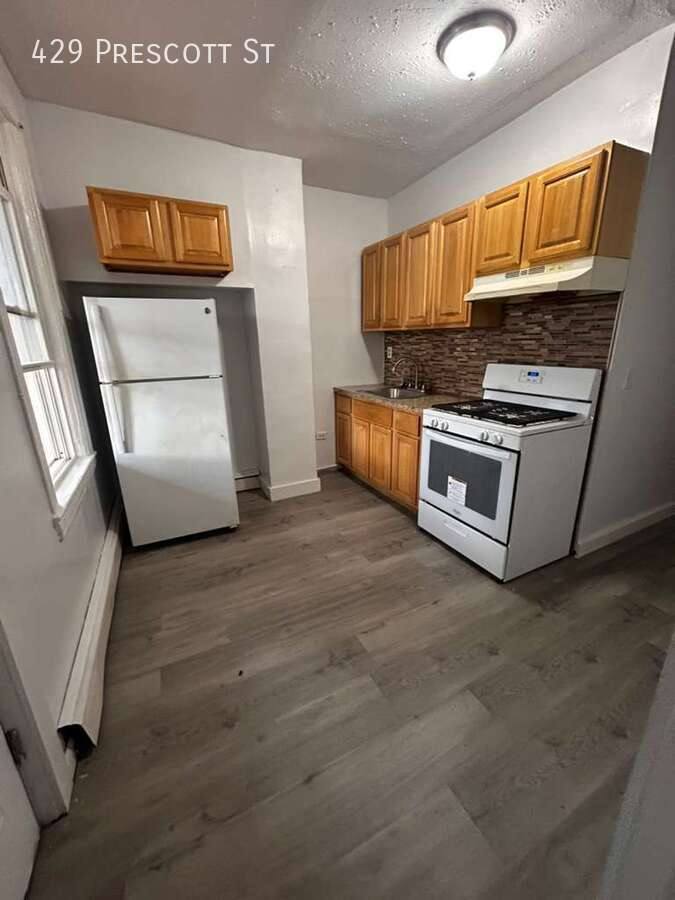 Apartment for rent at 429 Prescott St, Yonkers, NY 10701