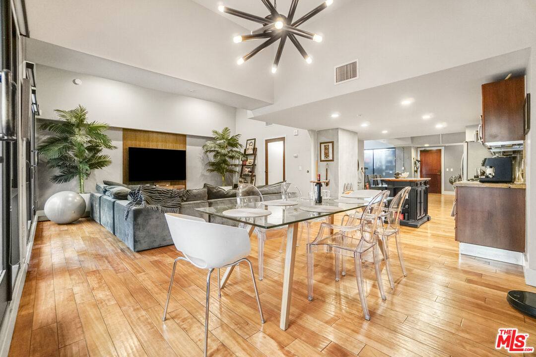 Apartment for rent at 460 S Spring St #212, Los Angeles, CA 90013