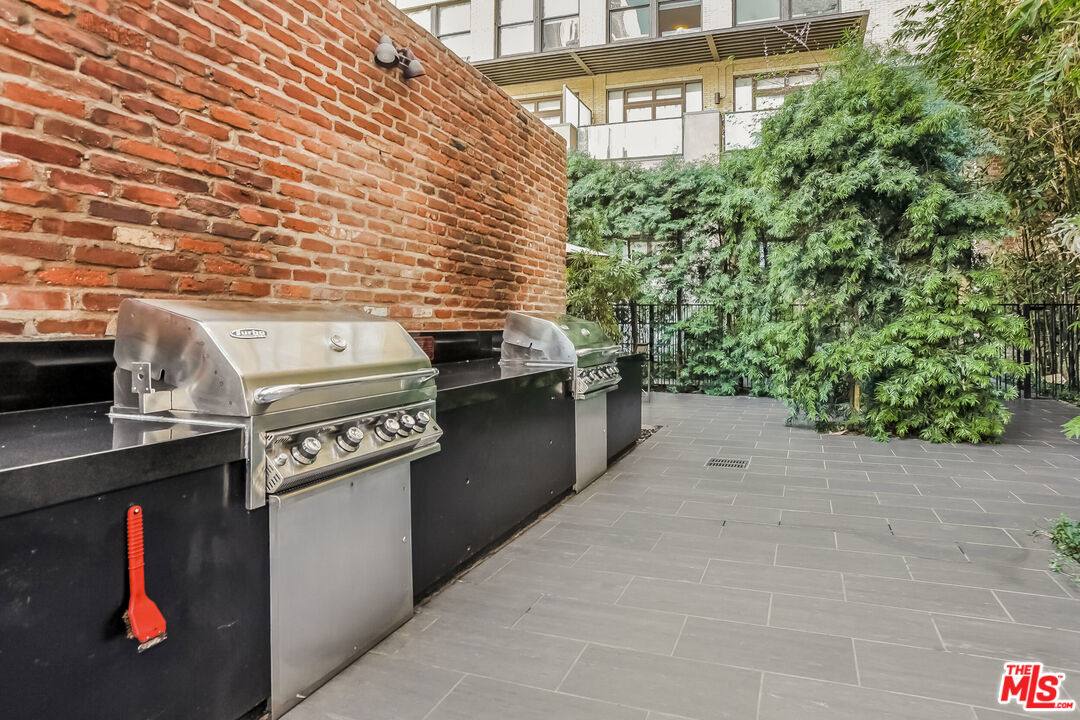 Apartment for rent at 460 S Spring St #212, Los Angeles, CA 90013