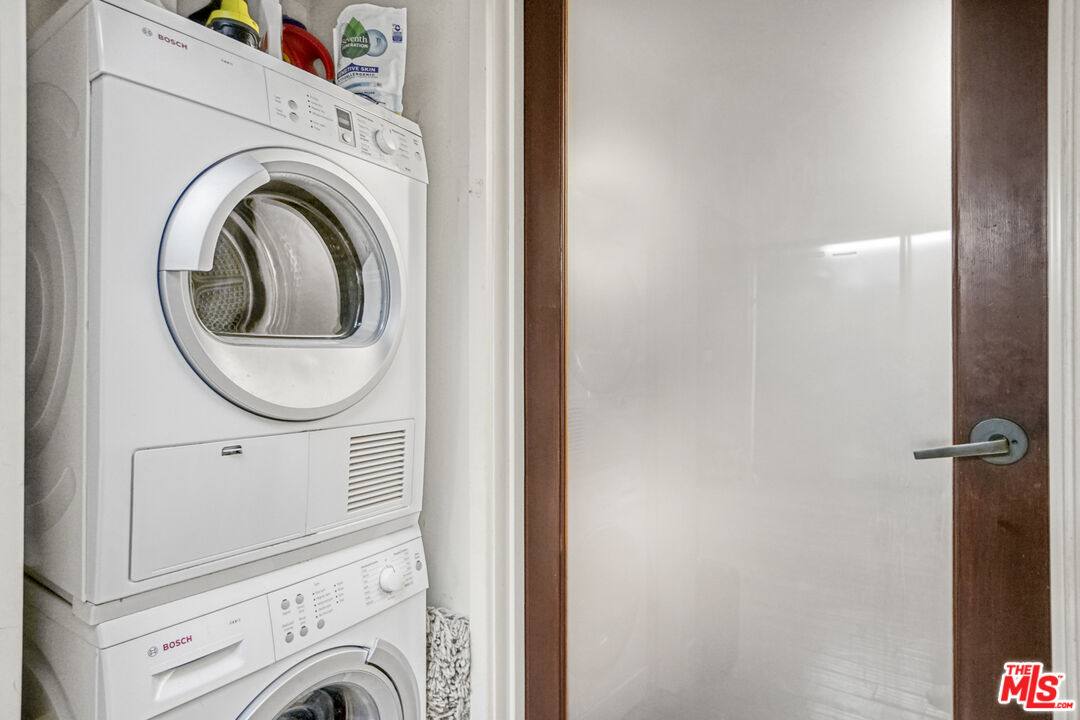 Apartment for rent at 460 S Spring St #212, Los Angeles, CA 90013