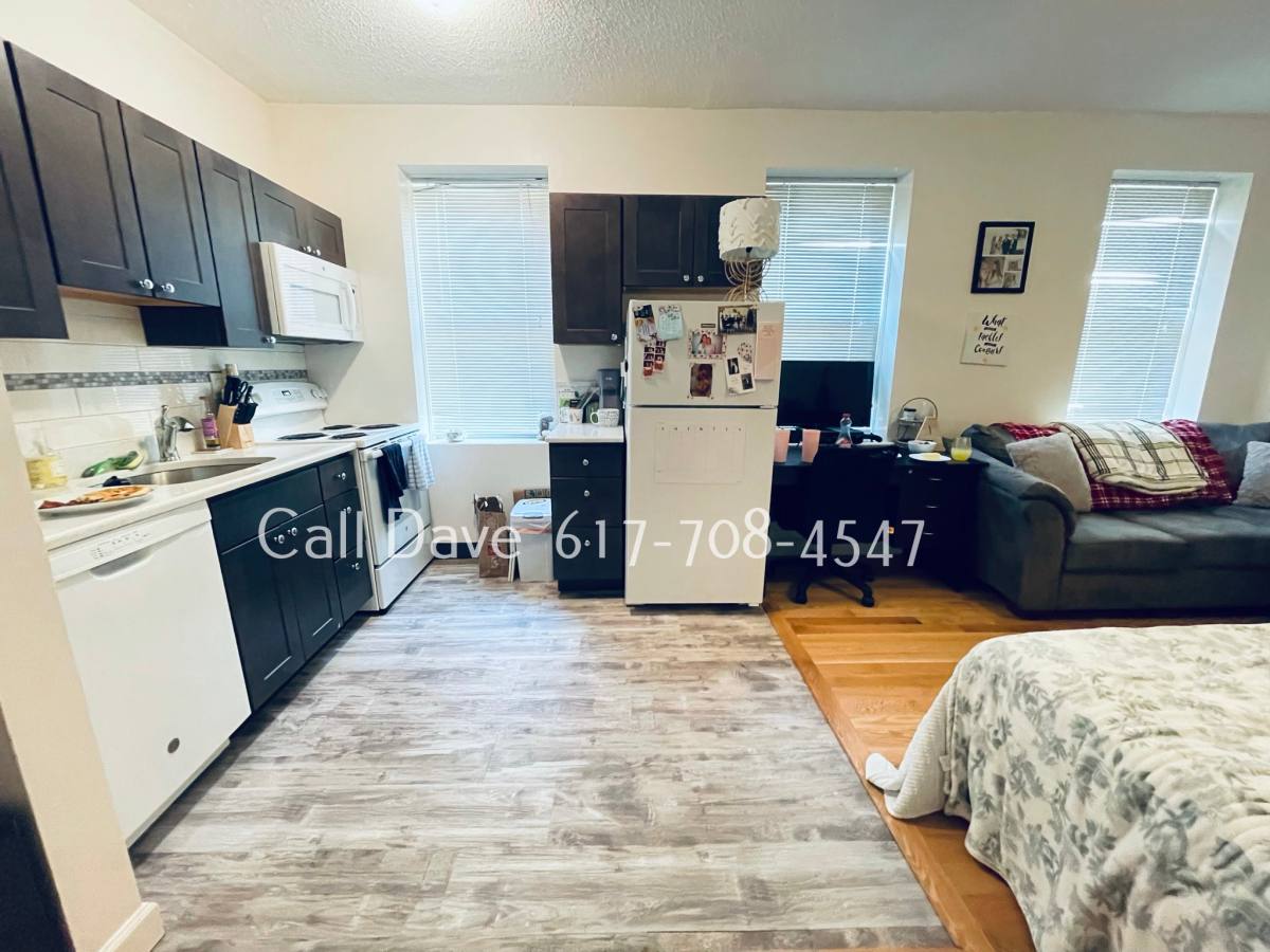 Apartment for rent at 1415 Commonwealth Ave #402, Brighton, MA 02135