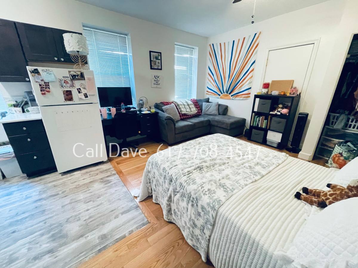 Apartment for rent at 1415 Commonwealth Ave #402, Brighton, MA 02135