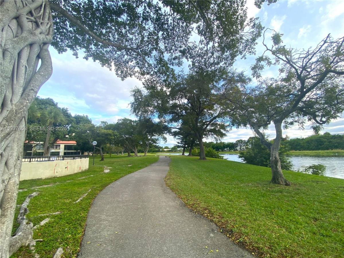 Apartment for rent at 2322 S Cypress Bend Dr #711, Pompano Beach, FL 33069