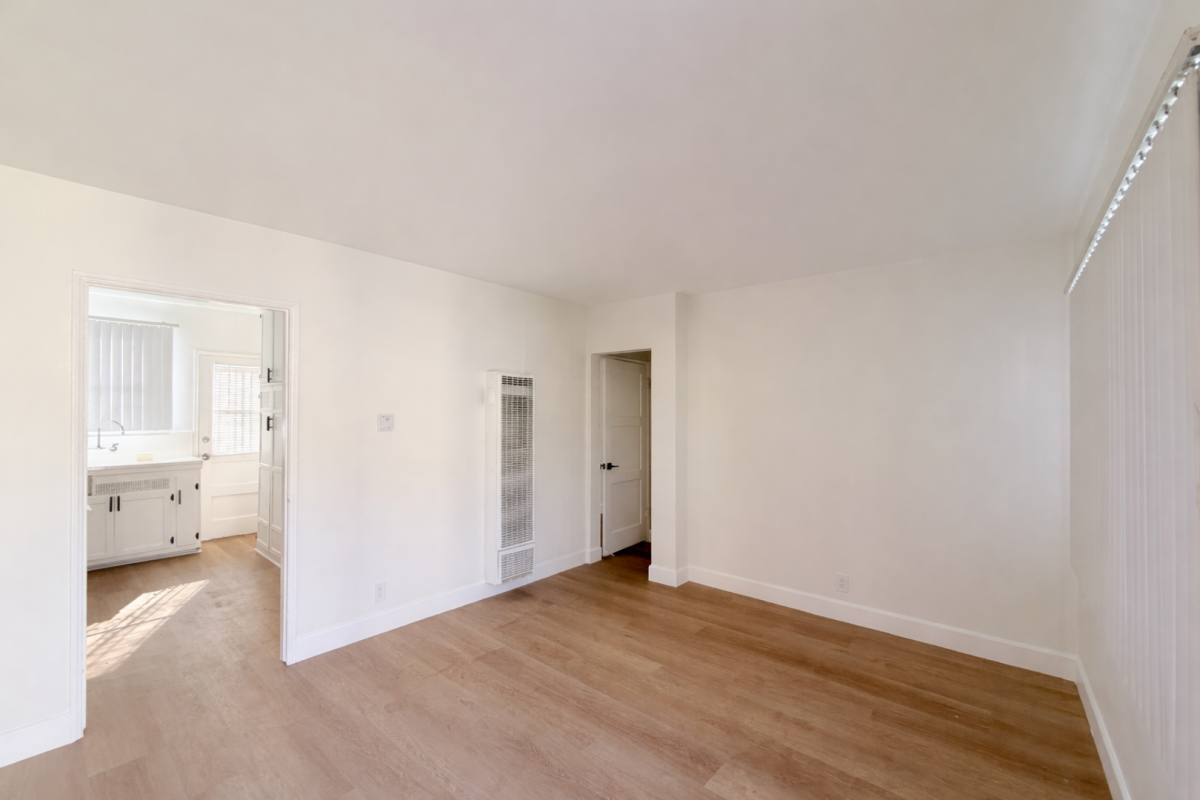 Apartment for rent at 3604 W 63rd St, Los Angeles, CA 90043