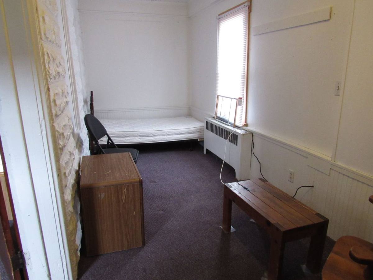 Apartment for rent at 820 Grant St, Indiana, PA 15701