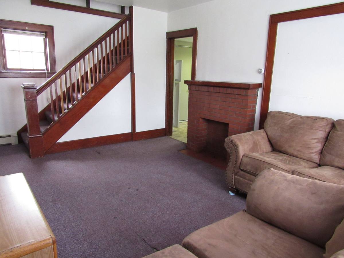 Apartment for rent at 820 Grant St, Indiana, PA 15701