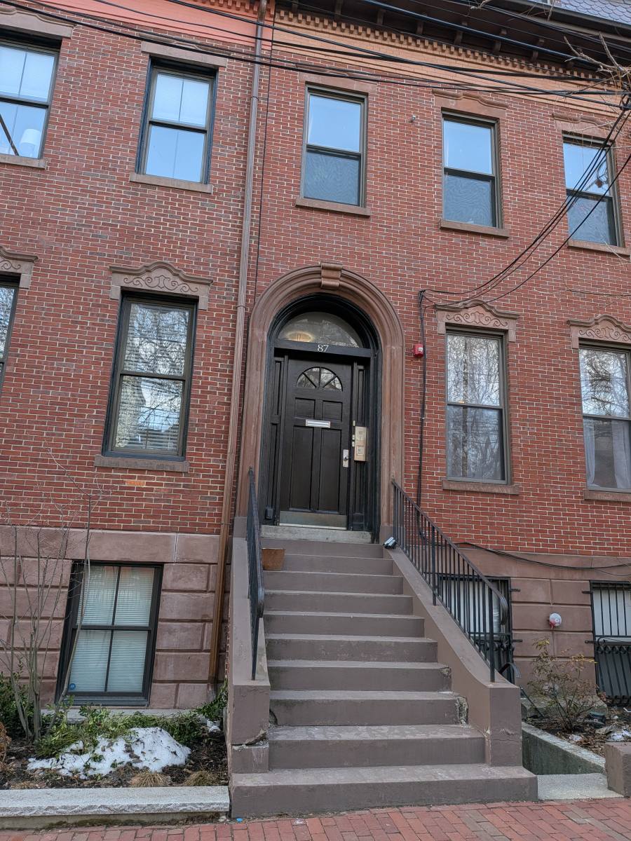 Apartment for rent at 87 Third St #3, Cambridge, MA 02141