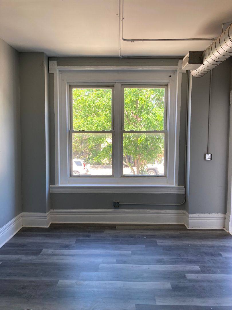 Apartment for rent at 2219 S Oakley Ave, Chicago, IL 60608
