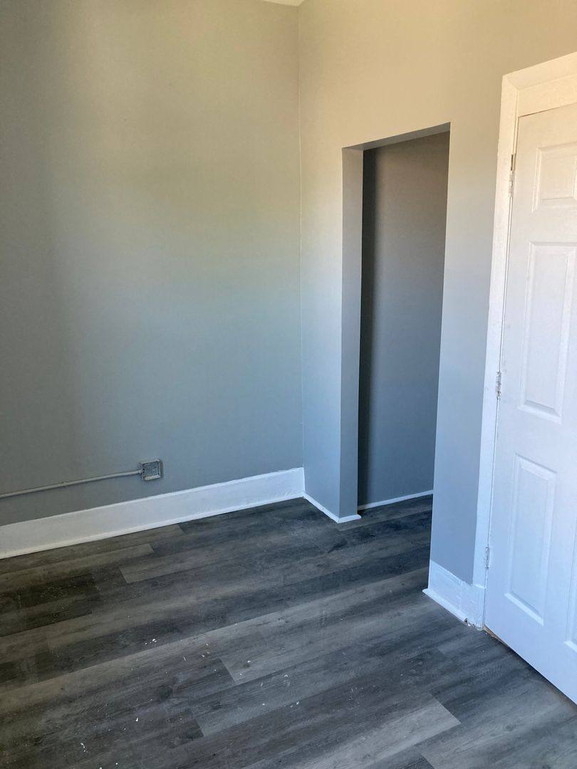 Apartment for rent at 2219 S Oakley Ave, Chicago, IL 60608