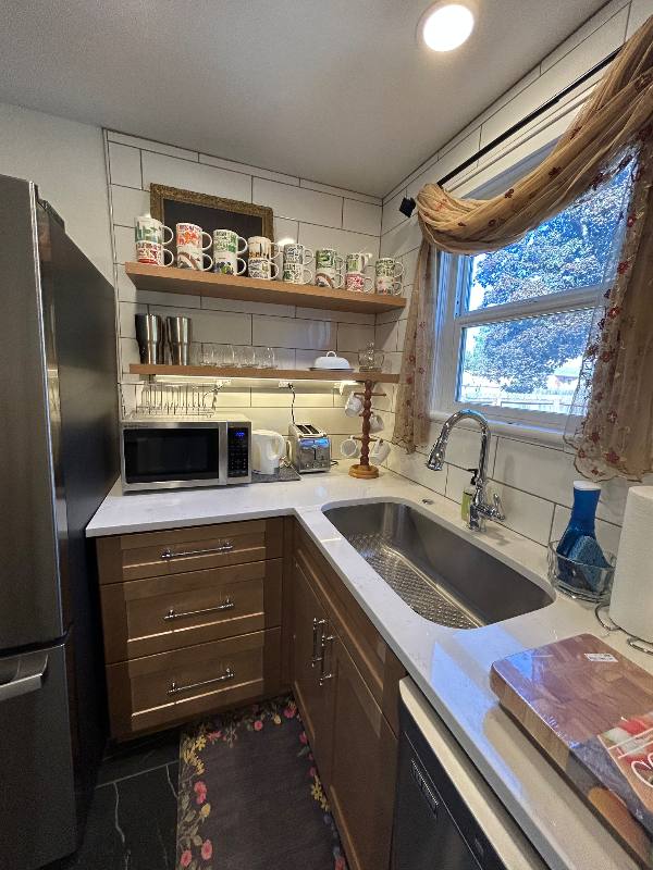 House for rent at 44 N H St, Cottage Grove, OR 97424