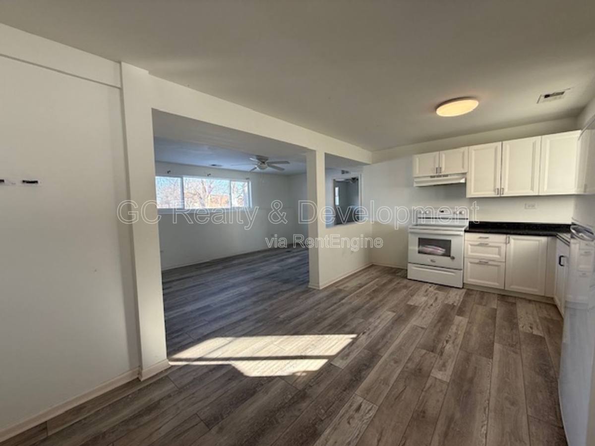 Condo for rent at 284 W Windsor Terrace #2, Antioch, IL 60002